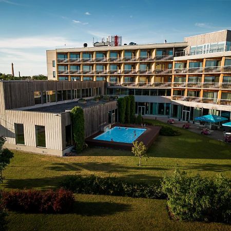 Georg Ots Spa Hotel Kuressaare Exteriör bild
