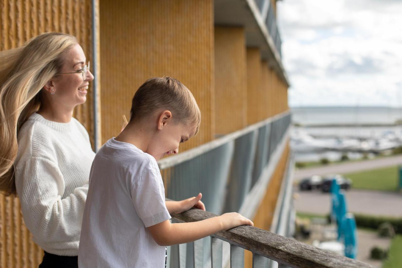 Georg Ots Spa Hotel Kuressaare Exteriör bild