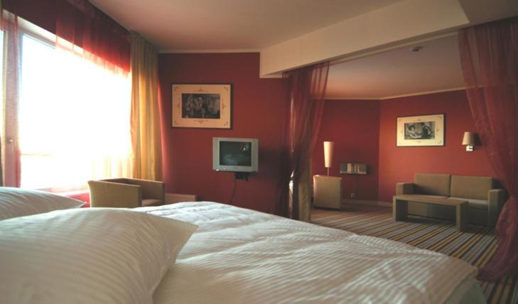 Georg Ots Spa Hotel Kuressaare Rum bild