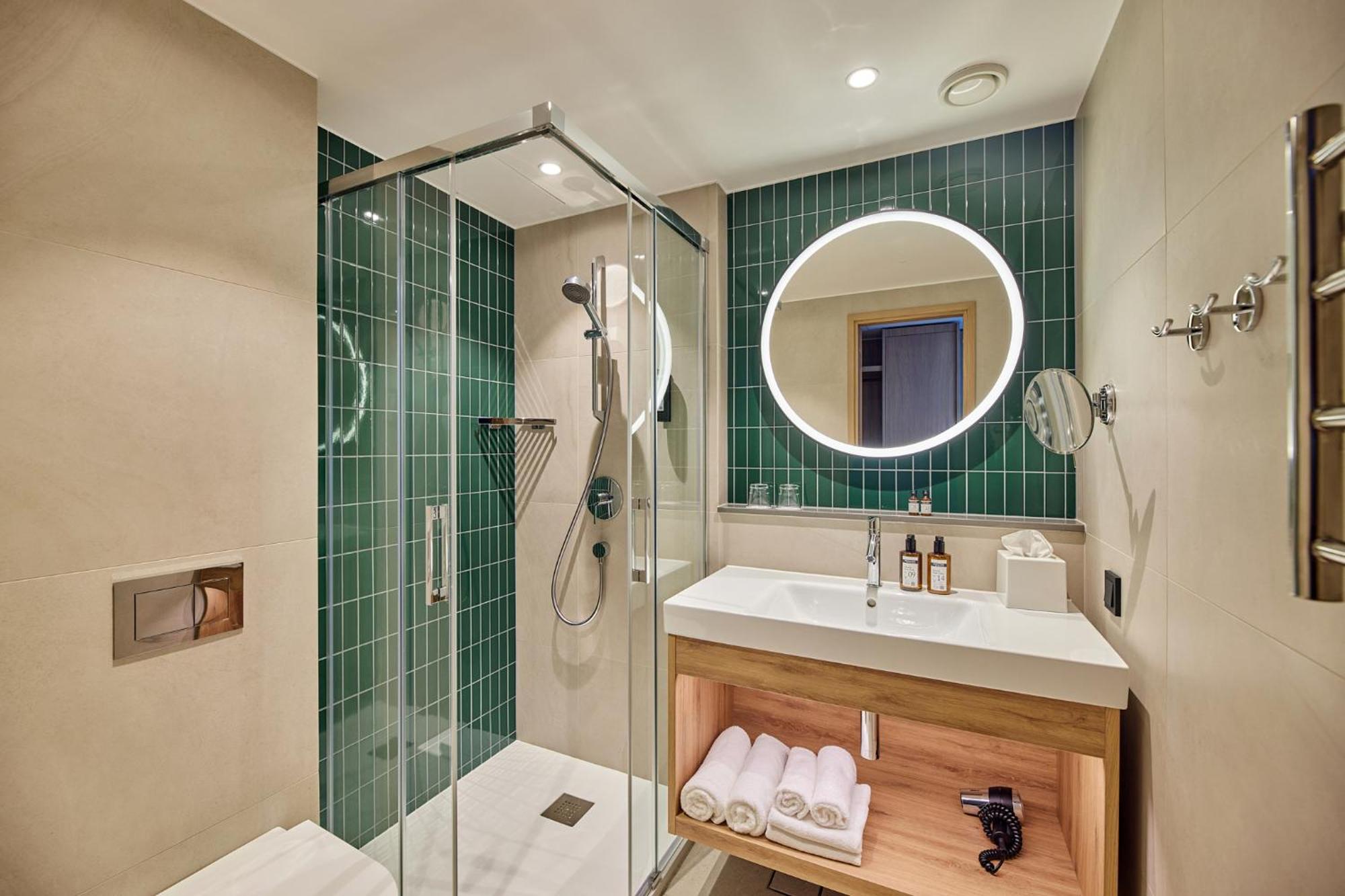 Georg Ots Spa Hotel Kuressaare Exteriör bild