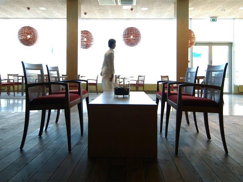 Georg Ots Spa Hotel Kuressaare Exteriör bild